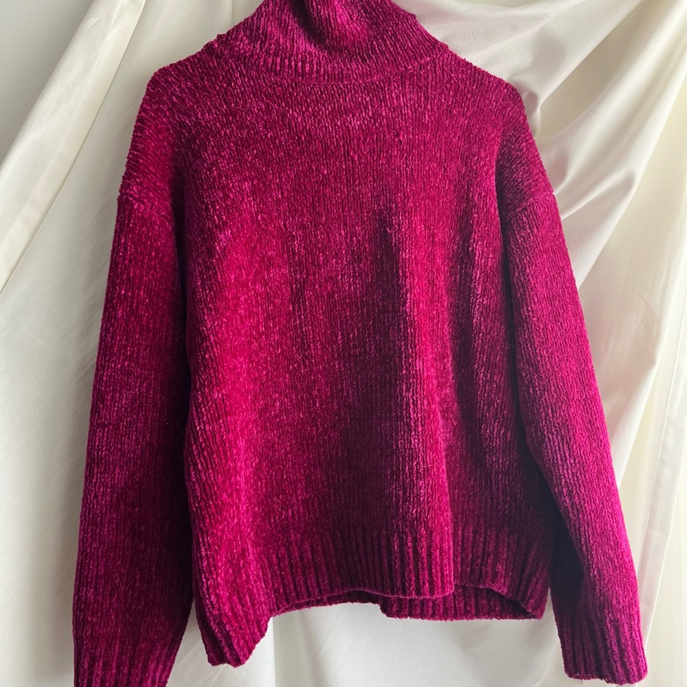 Plush Chenille Turtleneck Sweater in Deep Berry